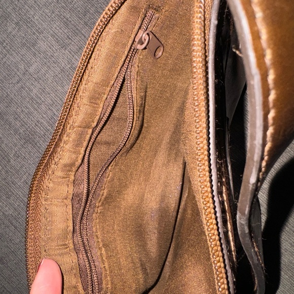 Mini leather shoulder purse; great condition - Picture 4 of 4